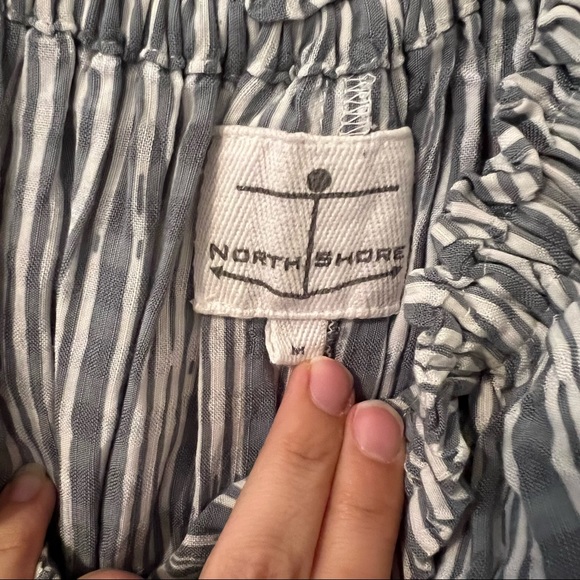 Blue and white off the shoulder ruffle maxi dress - Picture 5 of 5